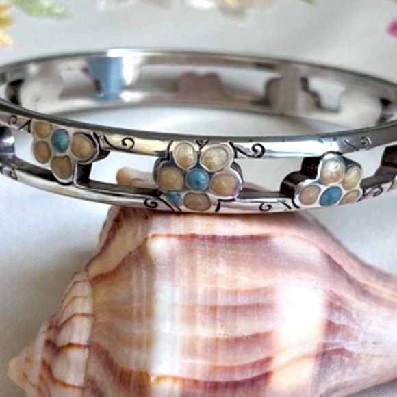 Brighton RETIRED Flower Power Bangle - Picture 3 of 4
